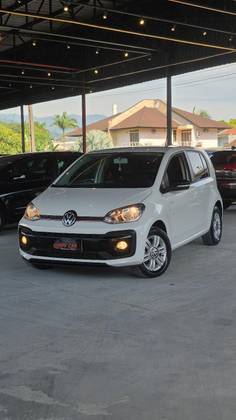 VOLKSWAGEN UP 1.0 TSI MOVE UP 12V FLEX 4P MANUAL VOLKSWAGEN UP 1.0 TSI MOVE UP 12V FLEX 4P MANUAL